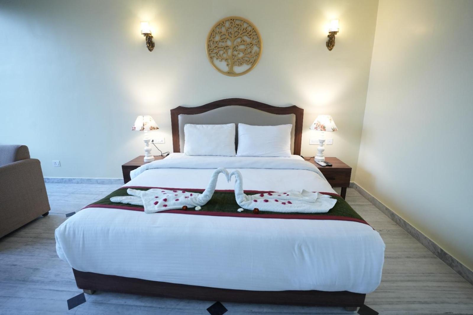 Gautam Hotels & Resorts Кхаджурахо Экстерьер фото